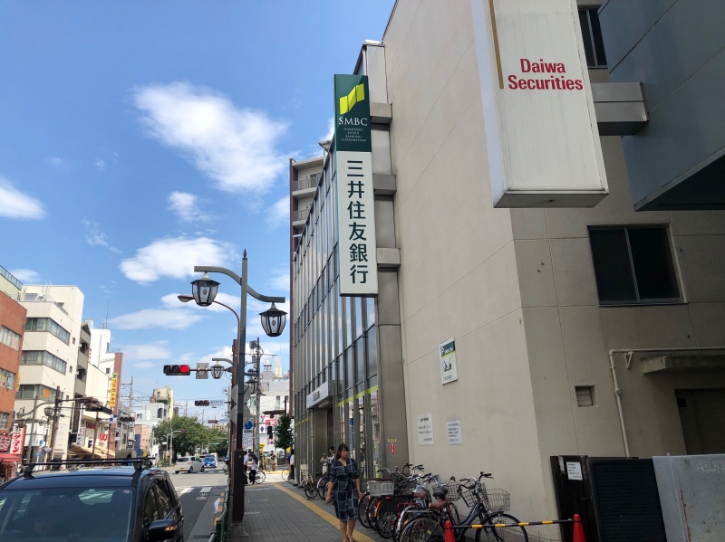アクセス